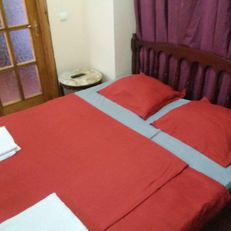 Intercity Hostel Batumi Ngoại thất bức ảnh