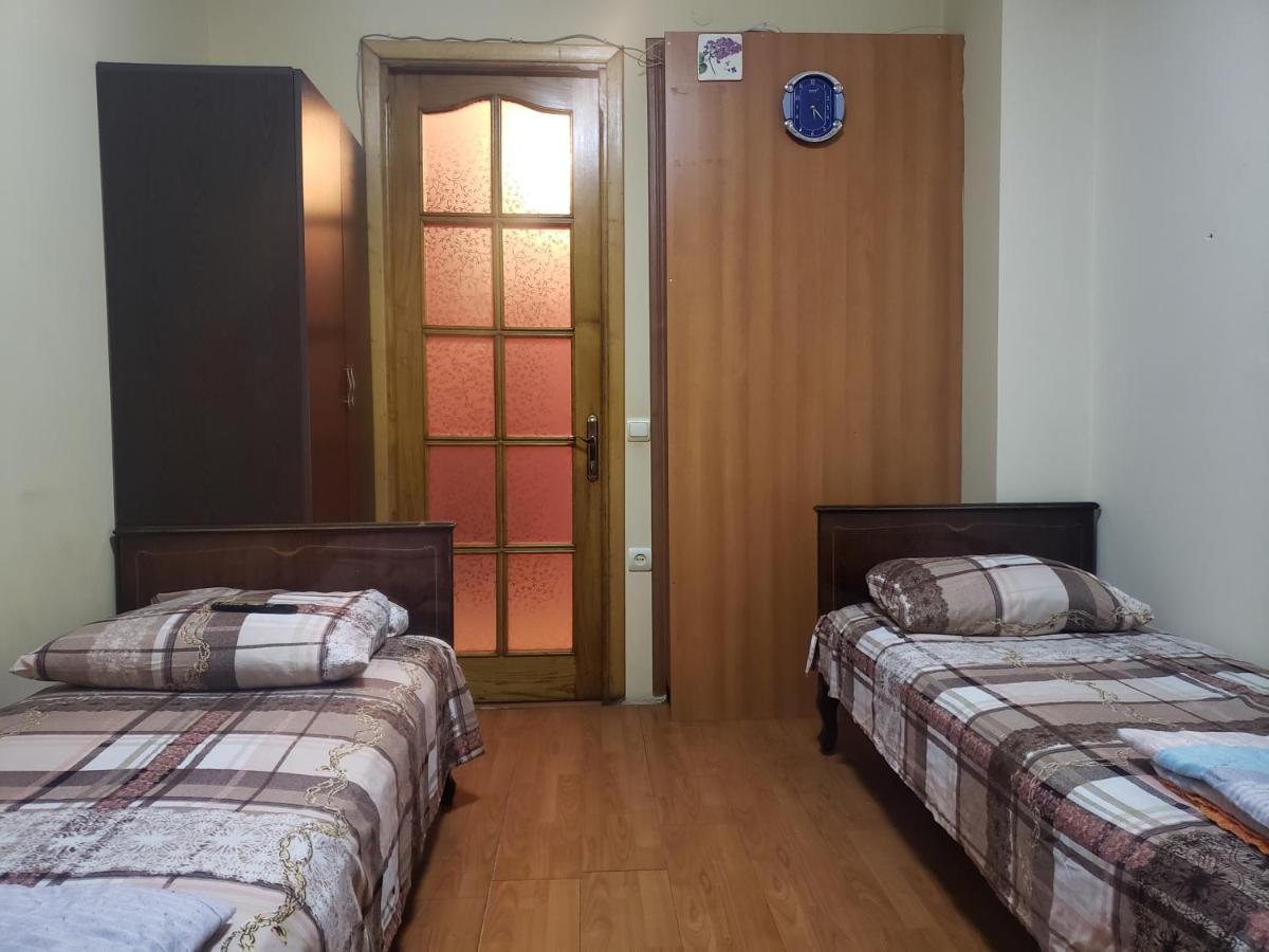 Intercity Hostel Batumi Ngoại thất bức ảnh