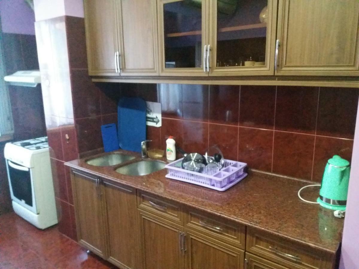 Intercity Hostel Batumi Ngoại thất bức ảnh