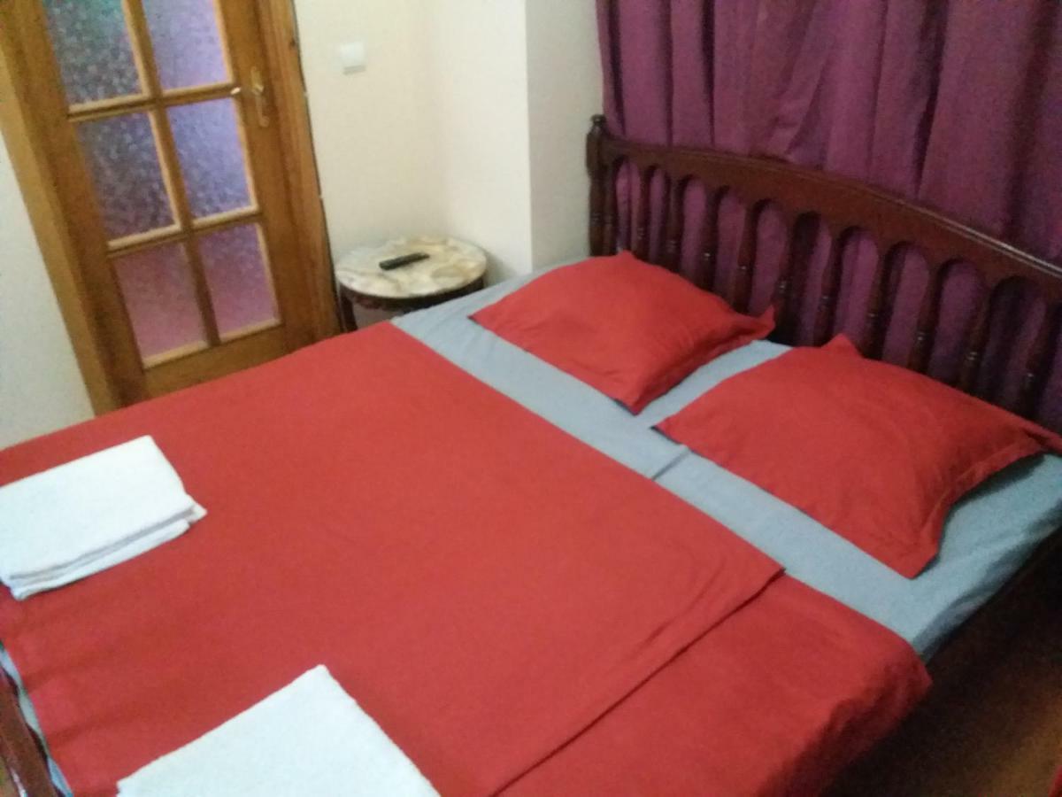 Intercity Hostel Batumi Ngoại thất bức ảnh